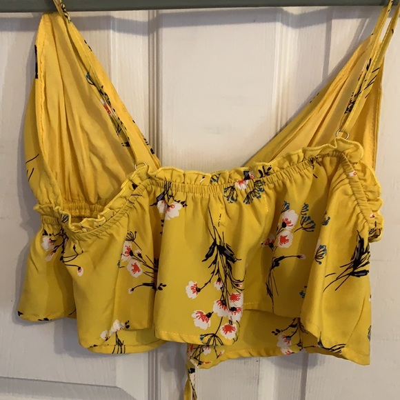 Mendocino Floral Cropped Top. - Picture 3 of 4